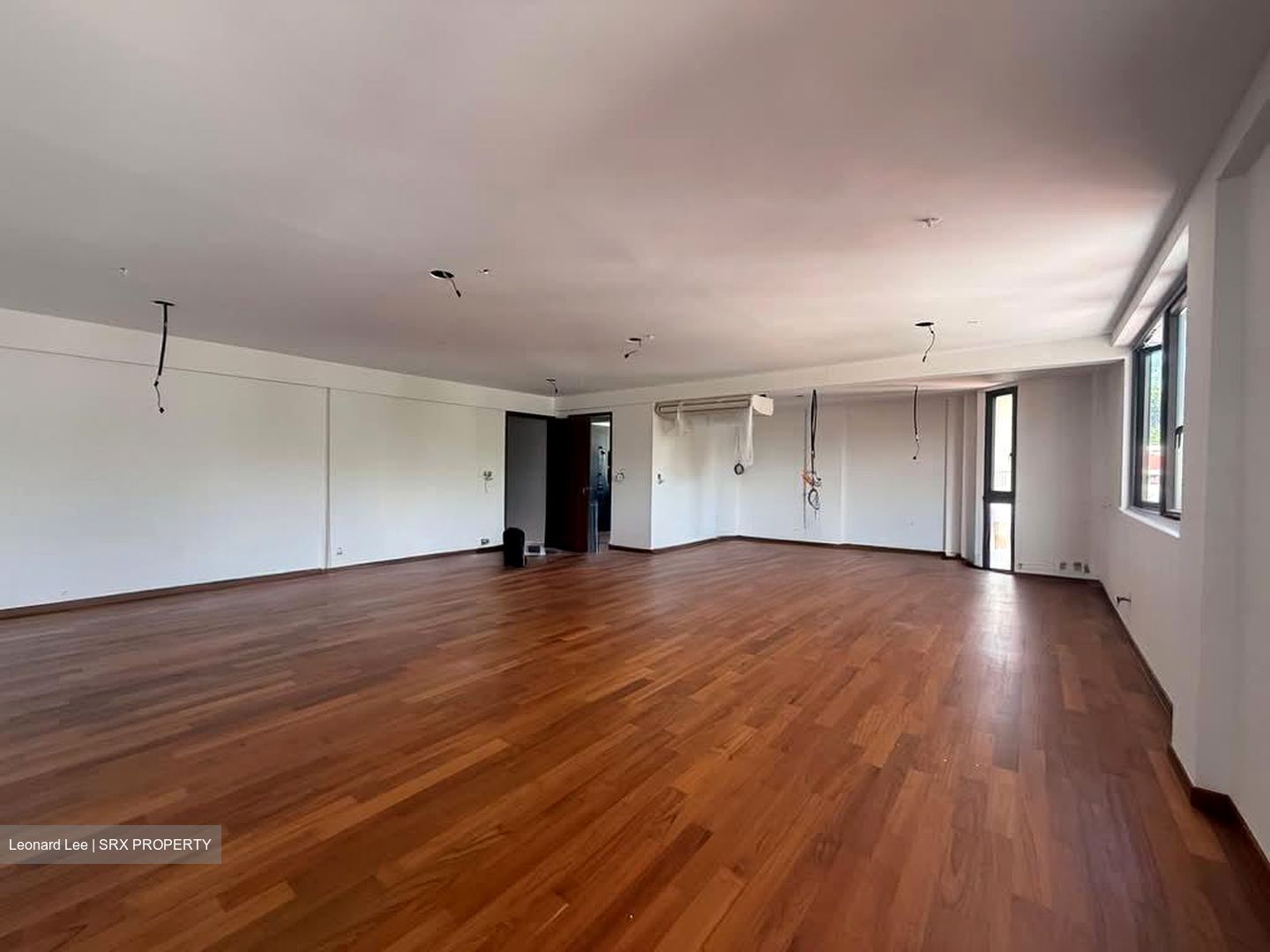 Fernhill Road (D10), Semi-Detached #569694291